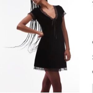 Velvet teadress mini with lace edge trim in black